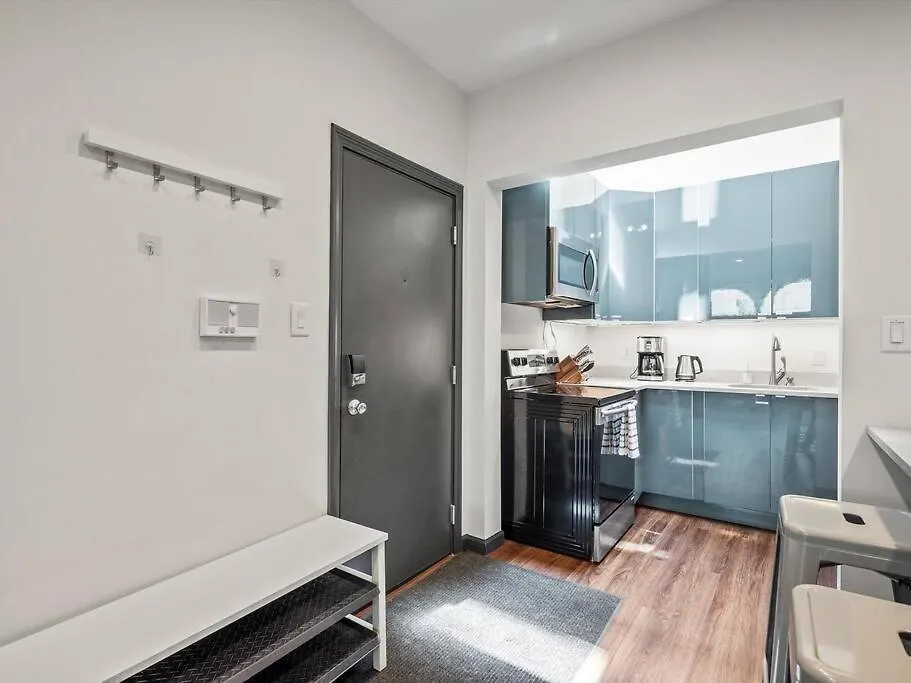 Luxury And Stylish 2Bedroom Apartment On Carson, South Flats, Питтсбург